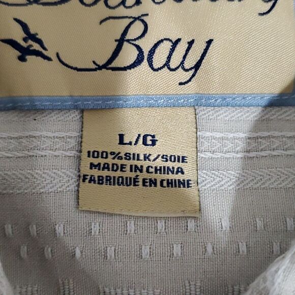 Boundary Bay large silk button down short sleeve shirt - Picture 6 of 6